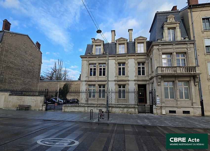 Bureau Location 54000 NANCY