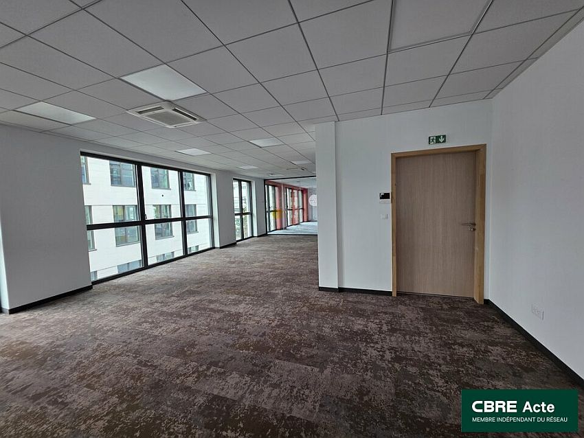 Bureau Location 54000 NANCY