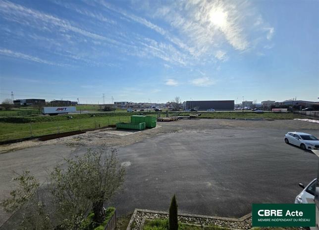 Bureau Location 54280 SEICHAMPS