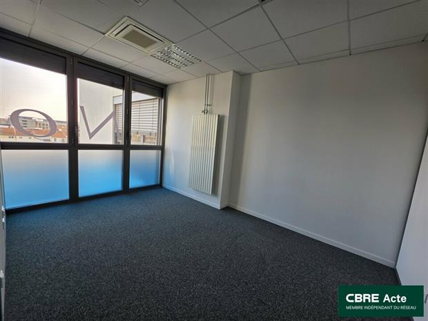Bureau Location 54000 NANCY