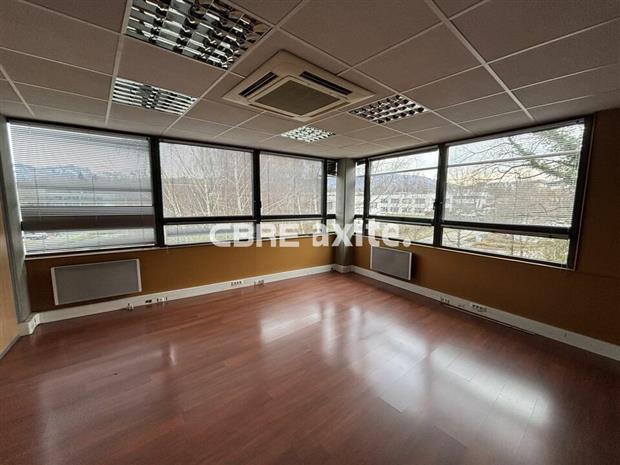 Bureau Location 74650 CHAVANOD