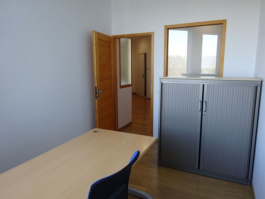 Bureau Location 74160 ARCHAMPS