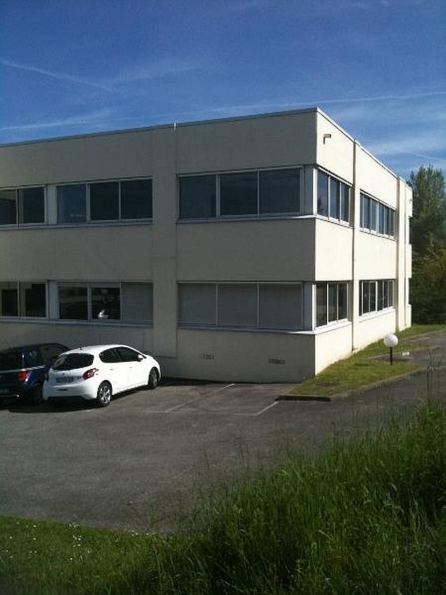 Bureau Location 74960 ANNECY   CRAN GEVRIER