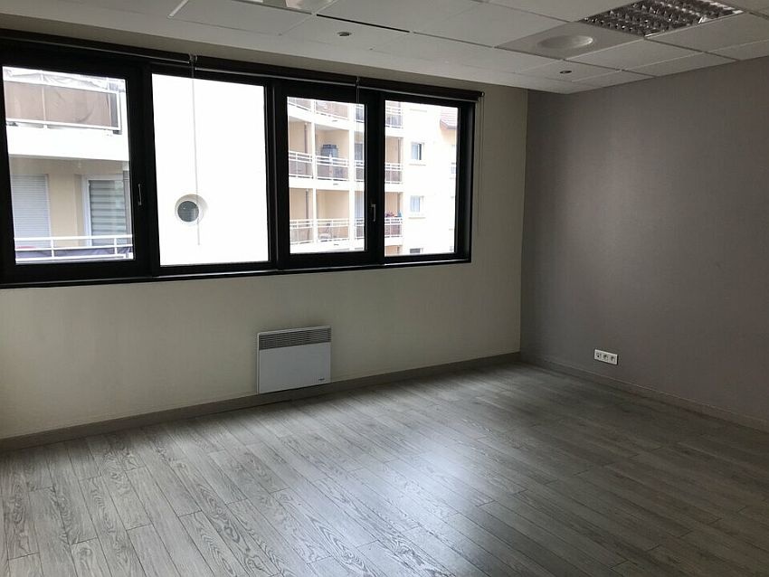 Bureau Location 74100 ANNEMASSE