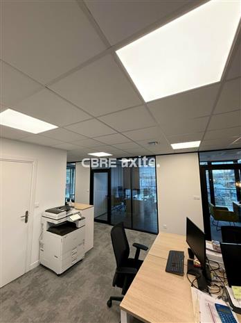 Bureau Location 74330 POISY