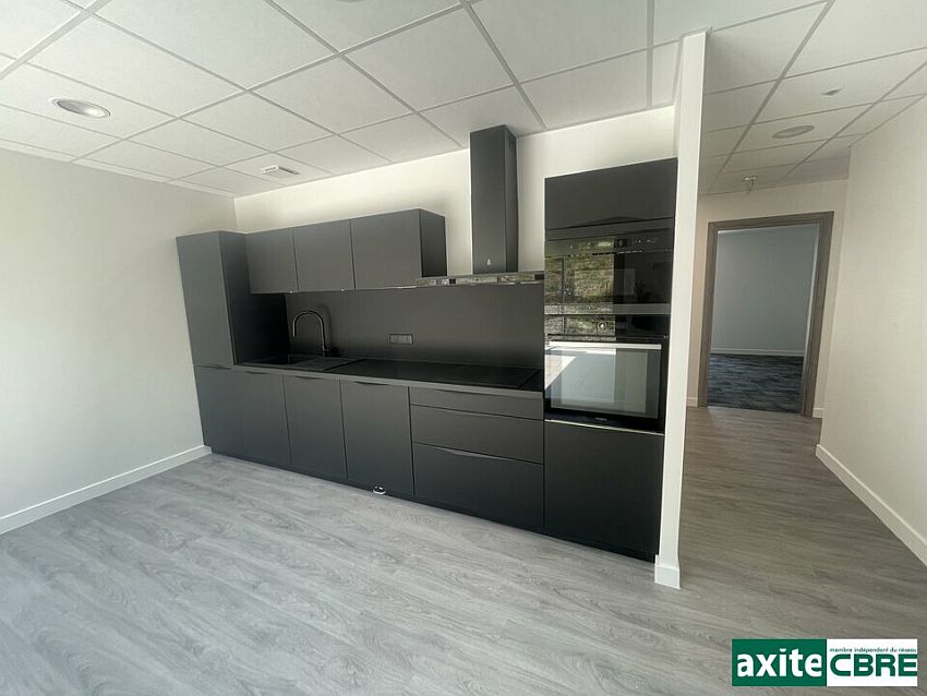 Bureau Location 74330 POISY