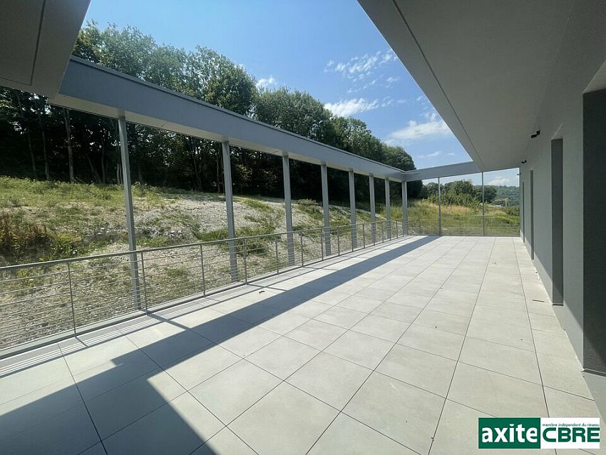 Bureau Location 74330 POISY