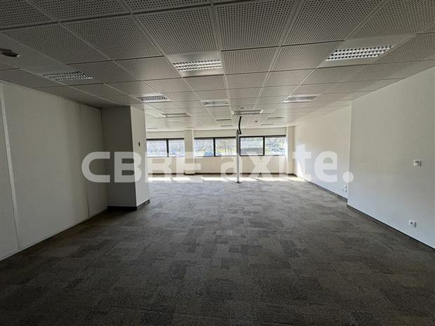 Bureau Location 74650 CHAVANOD