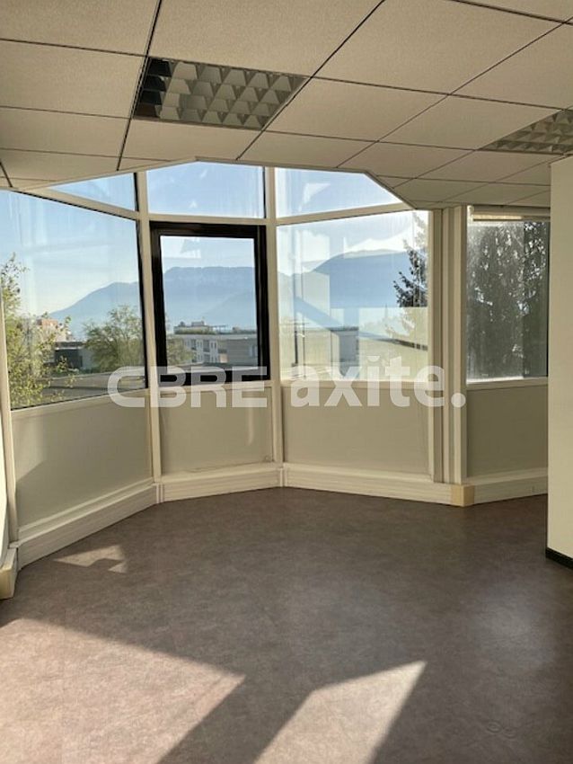 Bureau Location 74600 SEYNOD
