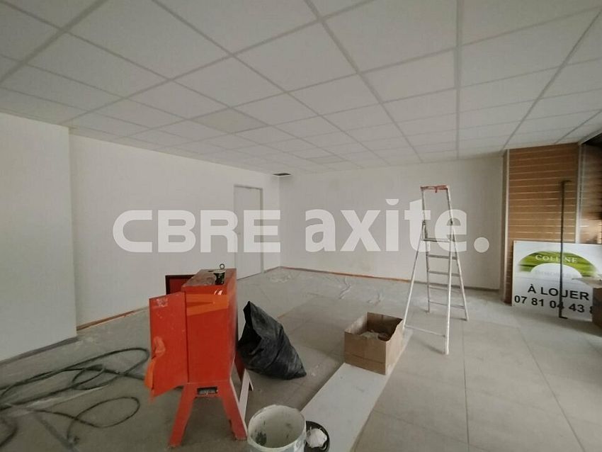 Commerce Location 74100 ANNEMASSE