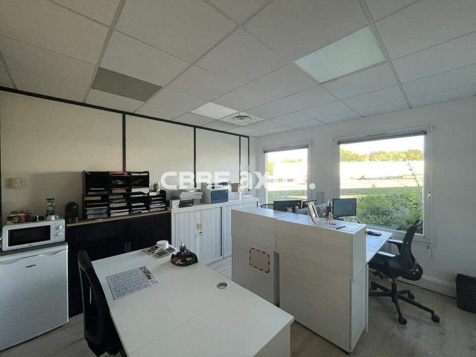 Bureau Location 74650 CHAVANOD