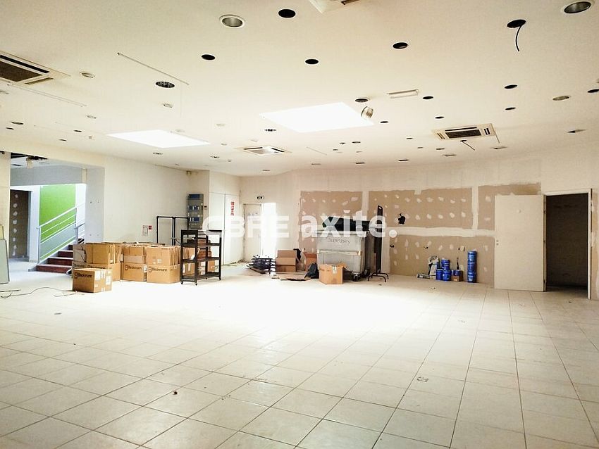 Commerce Location 74100 ANNEMASSE