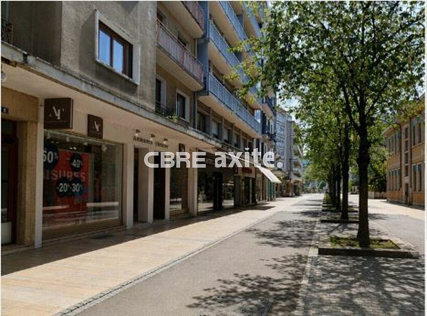 Commerce Location 74100 ANNEMASSE