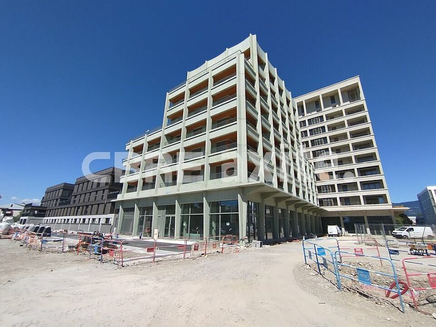 Commerce Location 74100 ANNEMASSE