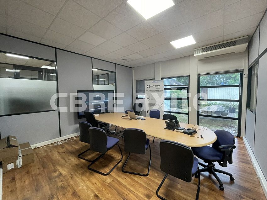 Bureau Location 74370 PRINGY