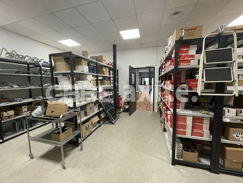 Local d'activités Location 74370 PRINGY