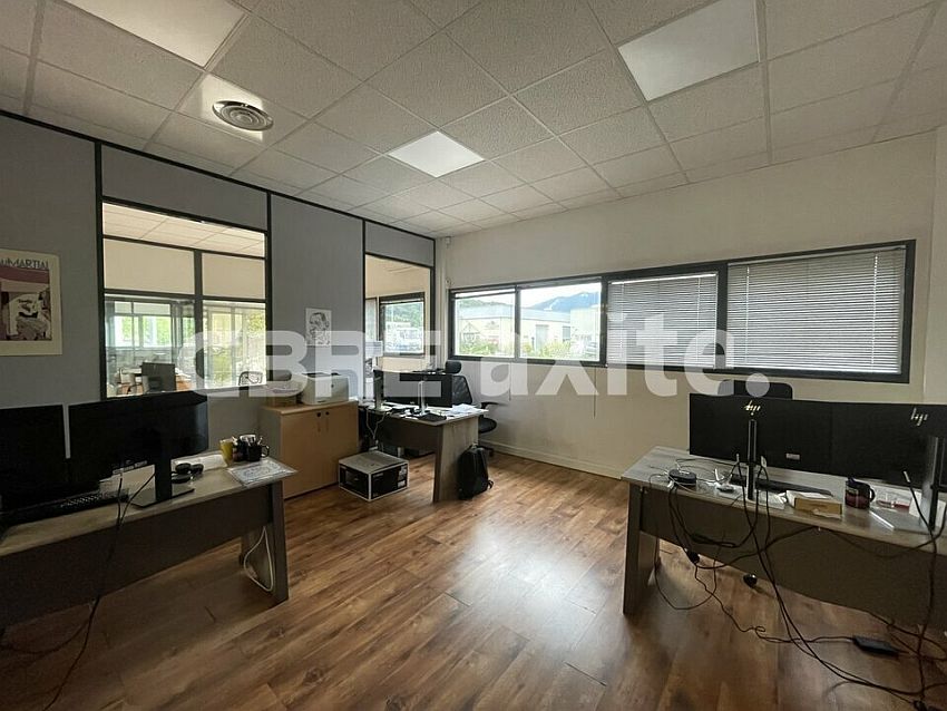 Local d'activités Location 74370 PRINGY