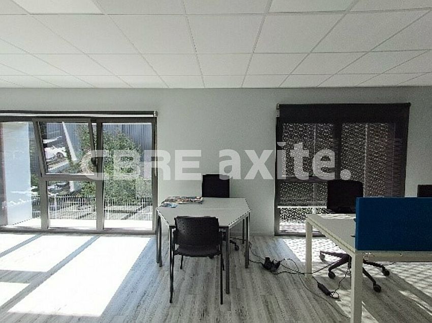 Bureau Location 74370 PRINGY