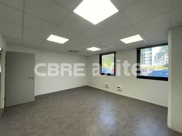 Bureau Location 74600 SEYNOD