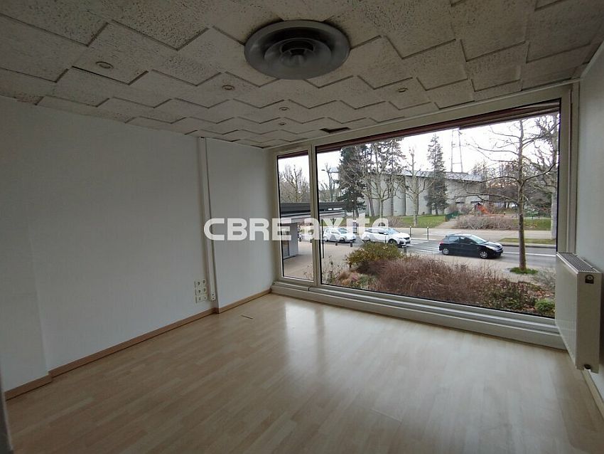 Commerce Location 74000 ANNECY