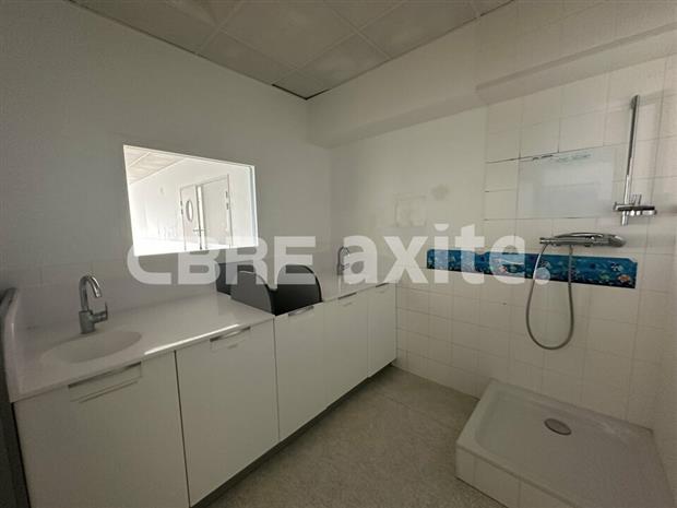 Commerce Location 74150 RUMILLY