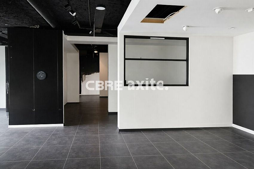 Commerce Location 74150 RUMILLY