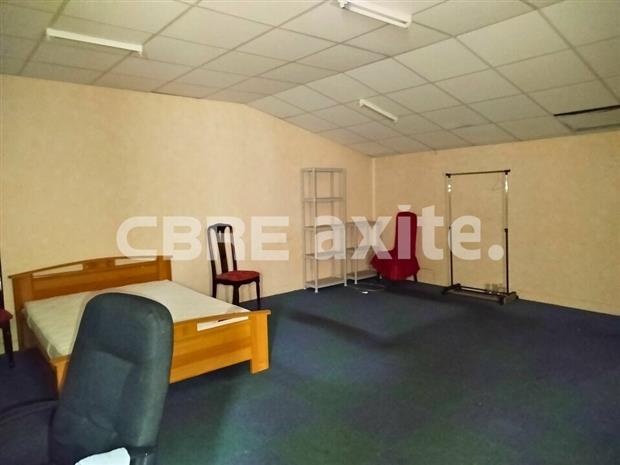 Commerce Location 74150 RUMILLY