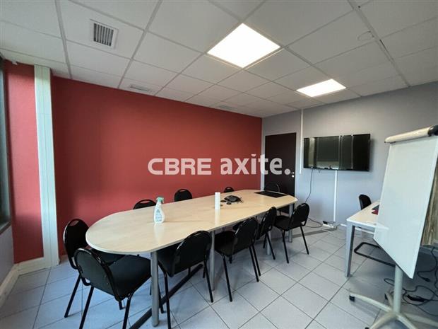 Bureau Location 74650 CHAVANOD