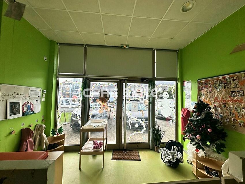 Bureau Location 74330 SILLINGY