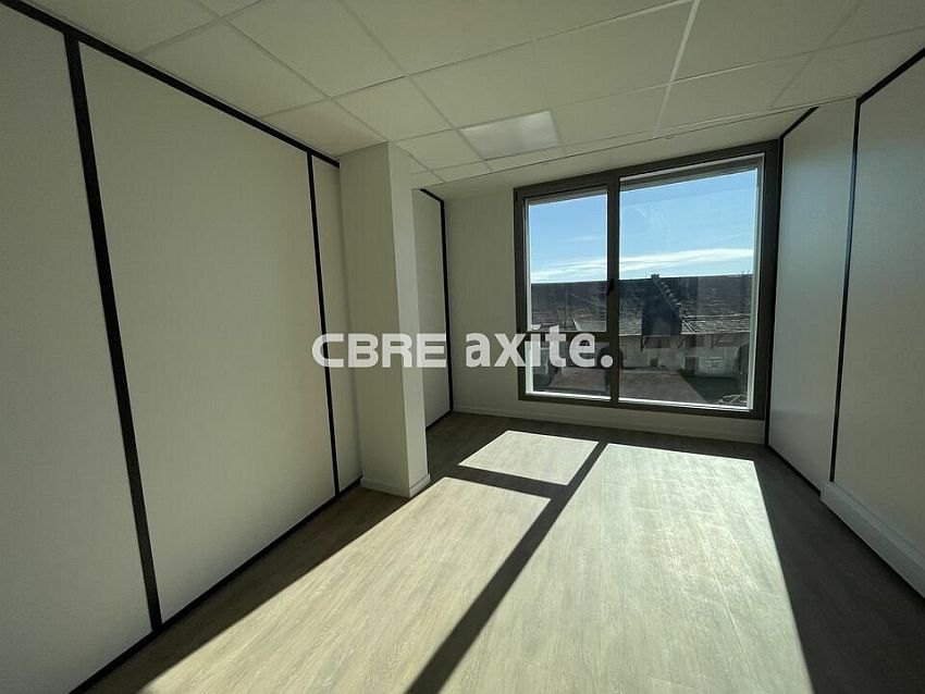 Bureau Location 74370 ANNECY