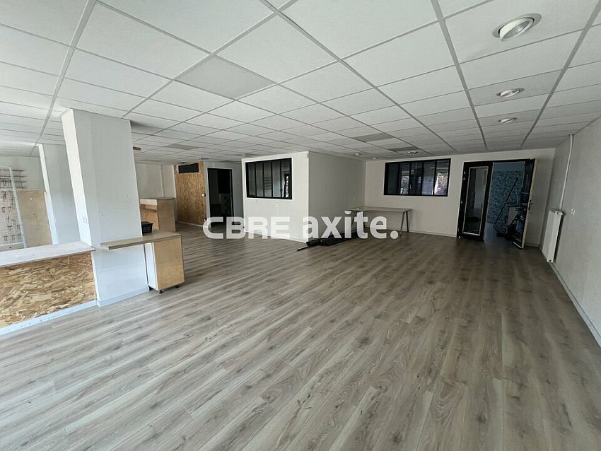 Commerce Vente 74960 CRAN GEVRIER