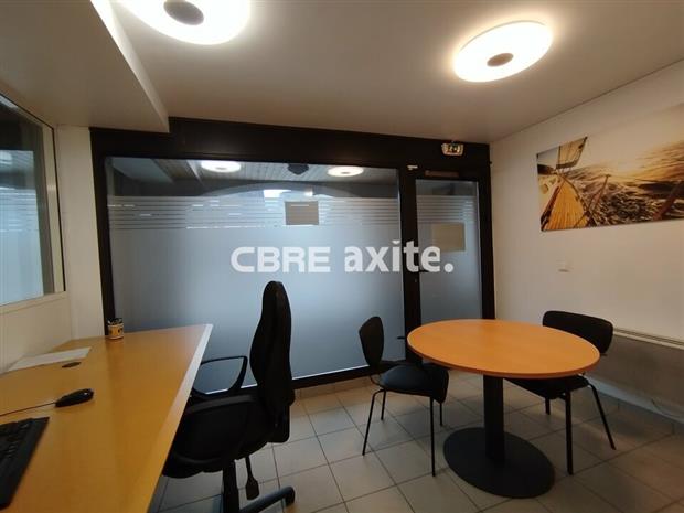 Commerce Location 74410 SAINT-JORIOZ