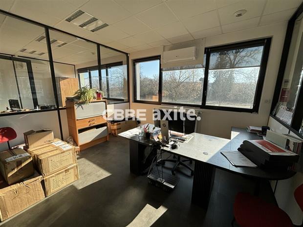 Bureau Location 74650 CHAVANOD