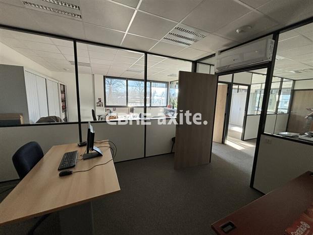 Bureau Location 74650 CHAVANOD