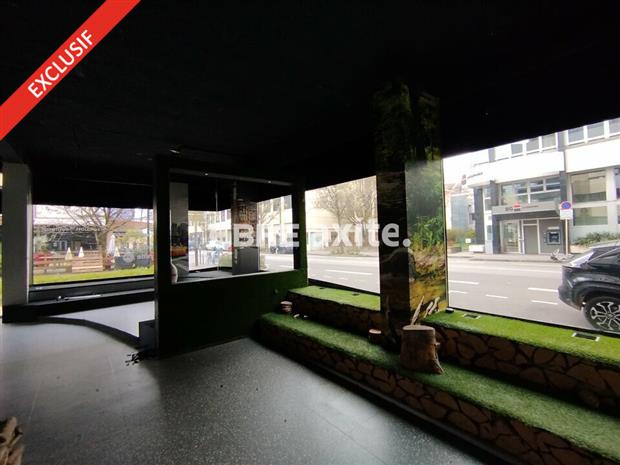 Commerce Location 74000 ANNECY