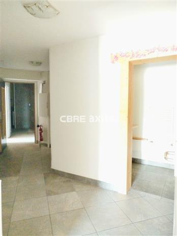 Commerce Location 74600 ANNECY