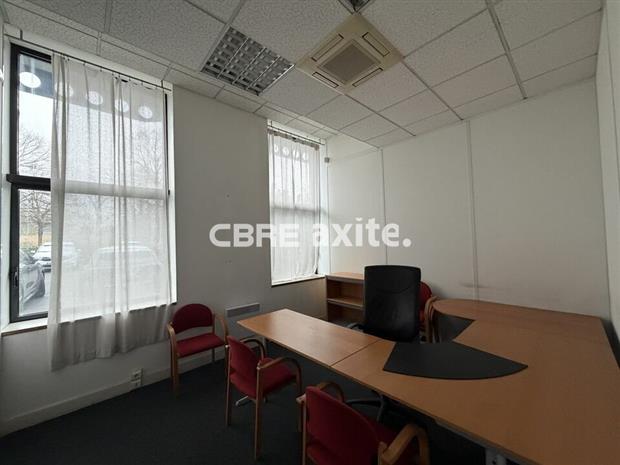 Bureau Location 74160 ARCHAMPS