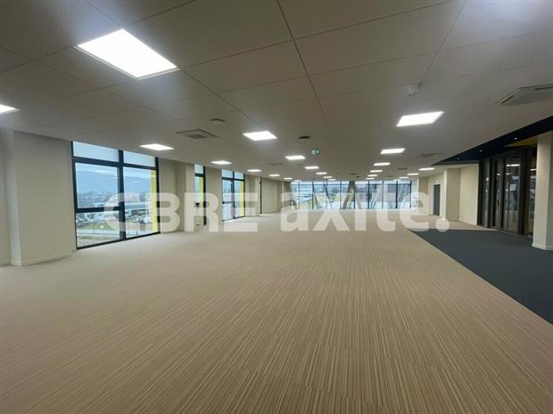 Bureau Location 74650 CHAVANOD