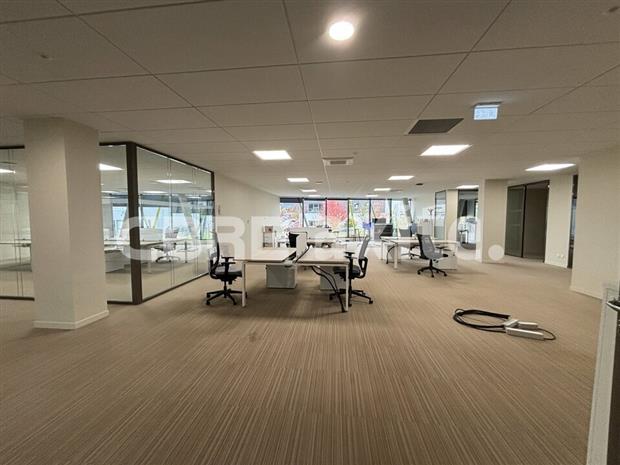 Bureau Location 74650 CHAVANOD