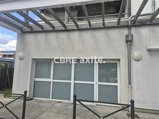 Bureau Location 74160 BEAUMONT