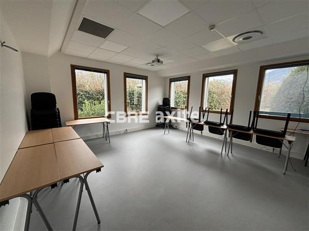 Bureau Location 74410 SAINT-JORIOZ