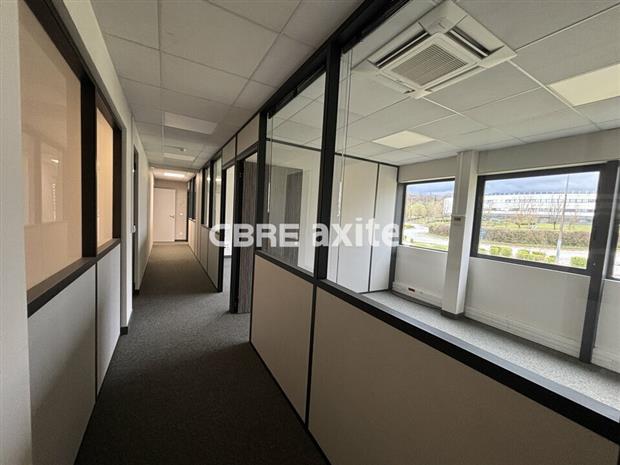Bureau Location 74650 CHAVANOD