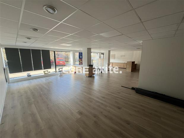 Commerce Vente 74960 CRAN GEVRIER