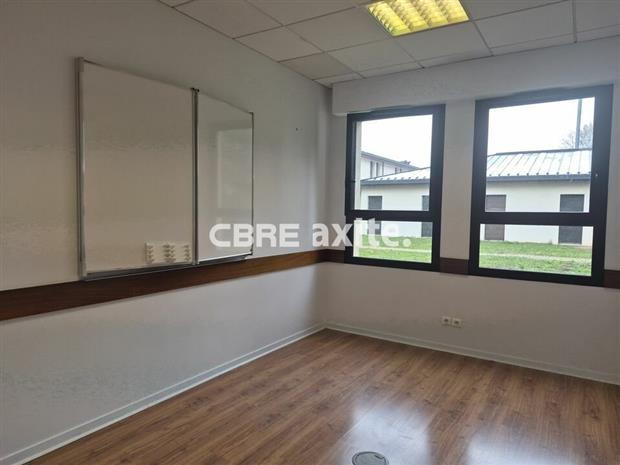 Bureau Location 74160 ARCHAMPS