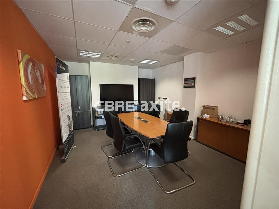 Bureau Location 74650 CHAVANOD