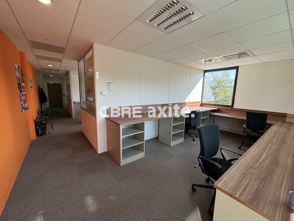 Bureau Location 74650 CHAVANOD