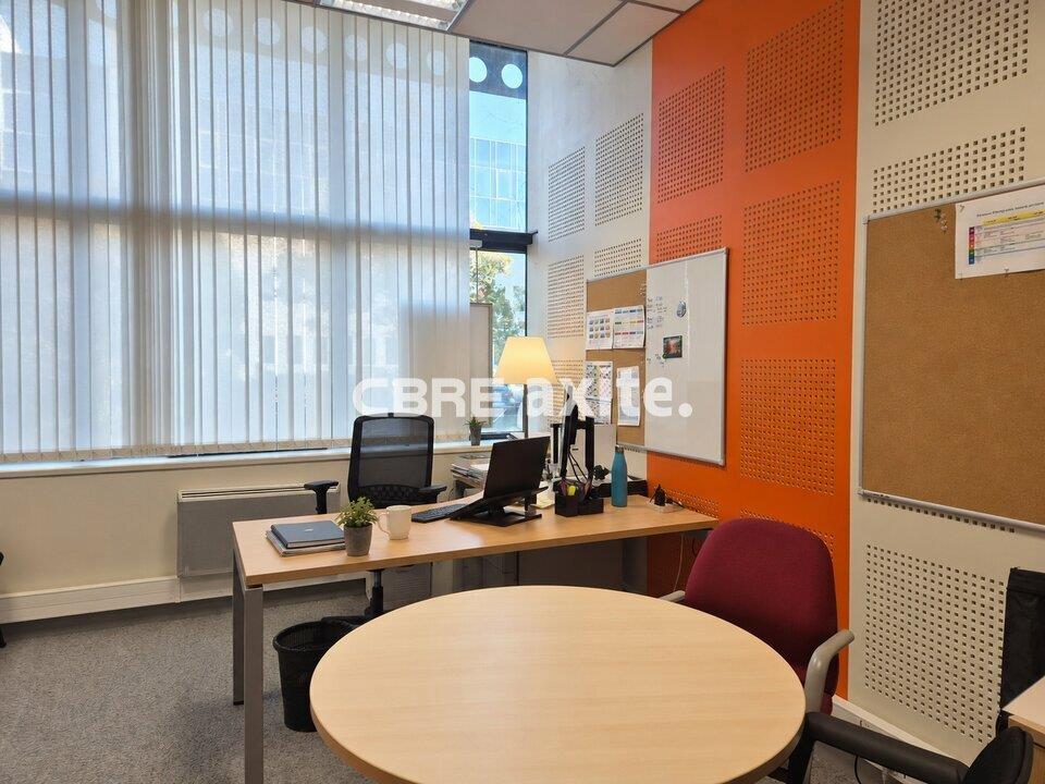 Bureau Location 74160 ARCHAMPS