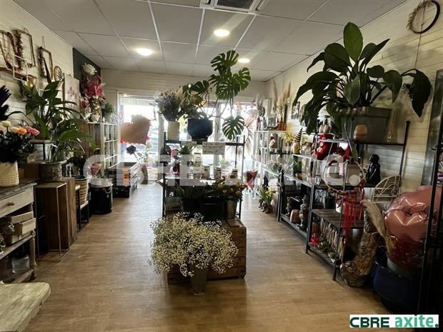 Commerce Location 01700 MIRIBEL