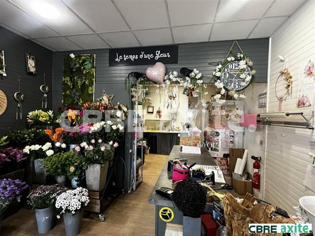 Commerce Location 01700 MIRIBEL