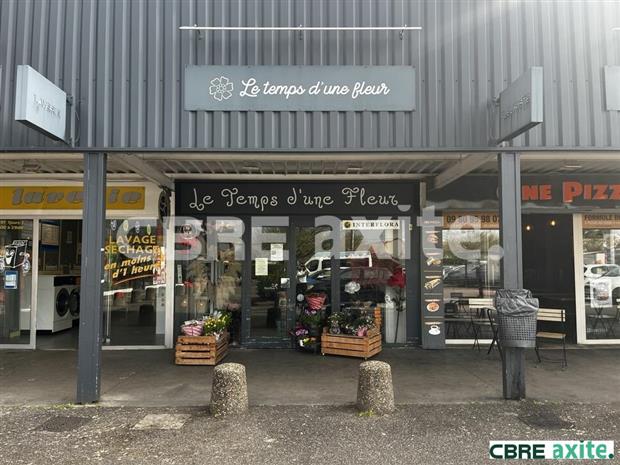 Commerce Location 01700 MIRIBEL